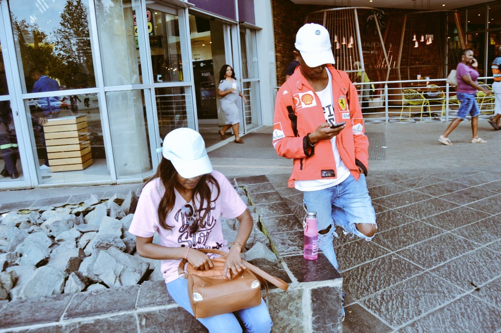 MooreSimmy's tweet photo. @MaponyaMall On the grind, we the ones that do it for ourselves 👌🔥💯😎🌏💲⌚💶🎬🎥 https://t.co/FG99YLE7n4