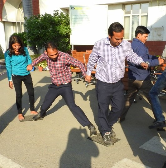 Transformers1_8's tweet image. Technical skills are essential for any #information_technology position. However, I.T employees sometimes also need #soft_skills, which are known as #interpersonal_skills.
some of the I.T #Soft_Skills are:
#Communication
#Creativity
#Flexibility
#Leadership
#Listening
#Teamwork