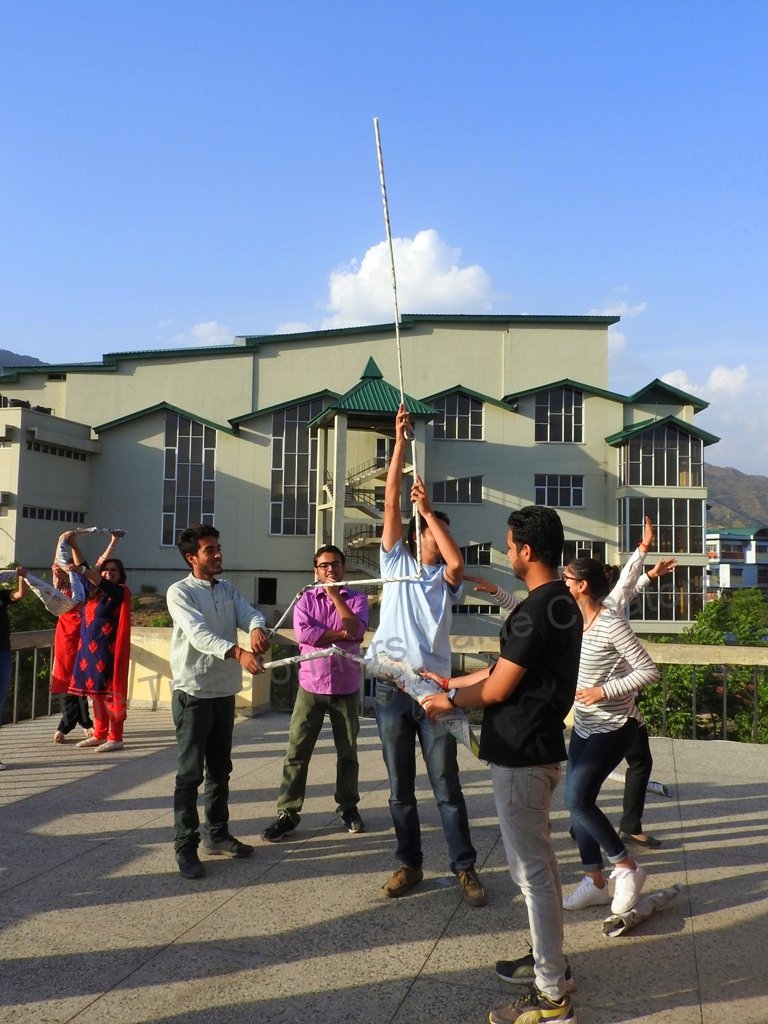 Transformers1_8's tweet image. Technical skills are essential for any #information_technology position. However, I.T employees sometimes also need #soft_skills, which are known as #interpersonal_skills.
some of the I.T #Soft_Skills are:
#Communication
#Creativity
#Flexibility
#Leadership
#Listening
#Teamwork