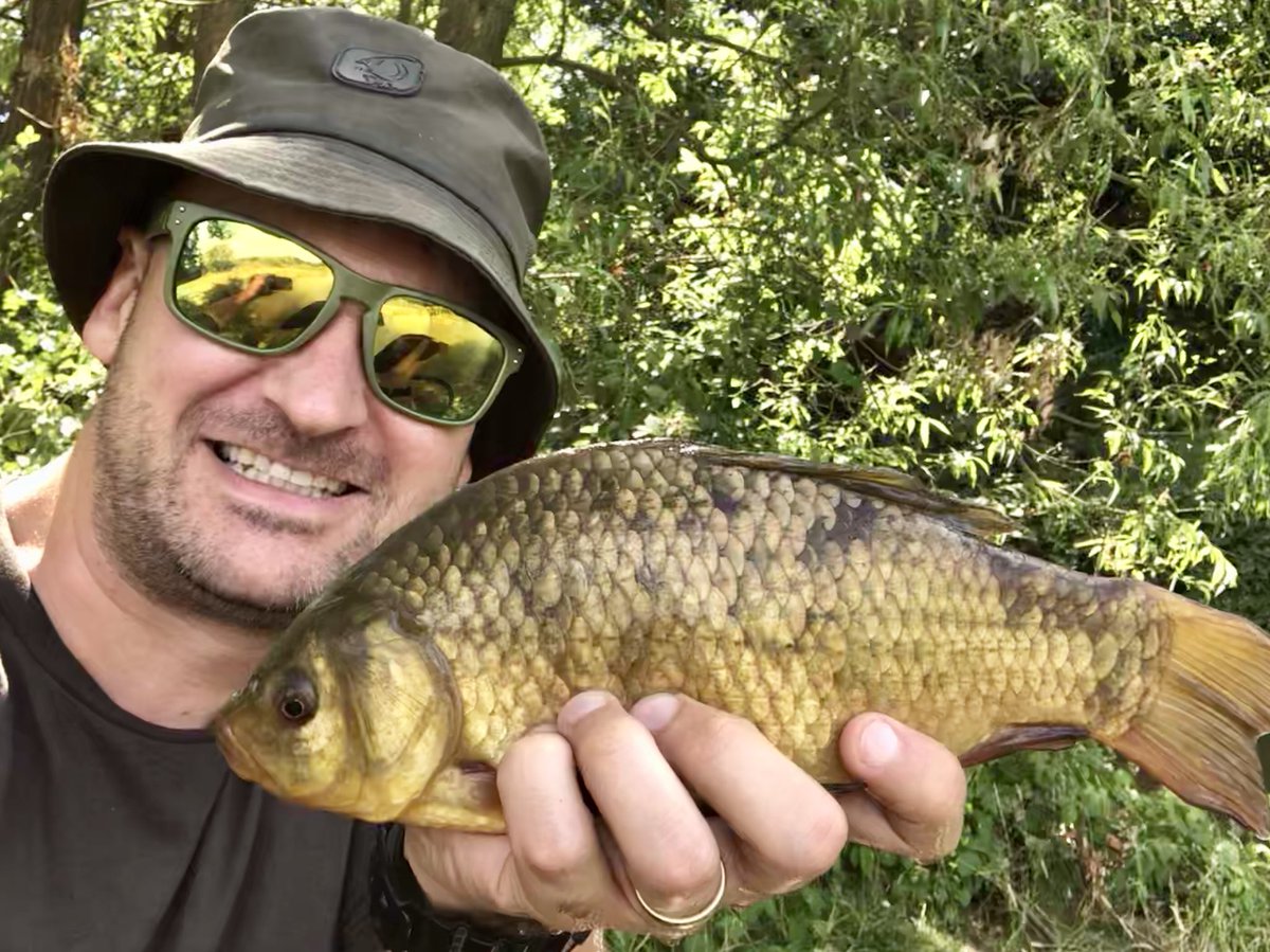I managed to get among the smaller crucians at the weekend #takeyourkidsfishing #makeitfun #fishing #fish #crucian #carp #polefishing #fishinglife #fishingfamily #getfishing #gethookedonfishing #coarsefishing #catchandrelease