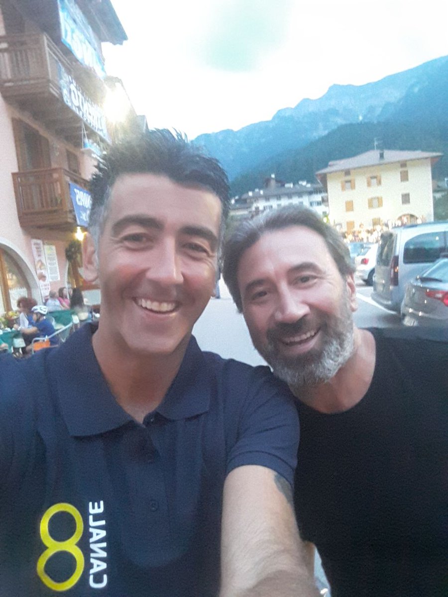 Tutto pronto da #Dimaro. Stasera dal teatro comunale si parte su <a href="/canale8napoli/">mpdpdpd</a> con #Neparliamodadimaro dalle 22,30 vi aspettiamo per parlare di <a href="/sscnapoli/">Official SSC Napoli</a> e del primo giorno in ritiro di <a href="/MrAncelotti/">Carlo Ancelotti</a> @SilverMele <a href="/Fa_Tarantino/">Fabio Tarantino</a> #ACorbo <a href="/italiaregia/">Italia Mele</a> <a href="/saviopanico/">savio panico</a> vi aspettiamo