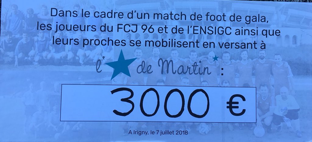 sebfraysse's tweet photo. #ENSIGC Football Revival - 20 ans après
Le match FCJ96-ENSIGC a permis de collecter 3000 € pour @letoiledemartin !
Merci @PadPado et @Zedrichab pour l’organisation !
Un grand merci à Mr le maire d’Irigny Jean-Luc da Passano pour sa présence et le prêt des installations de la JSI https://t.co/lttXdJxXlR
