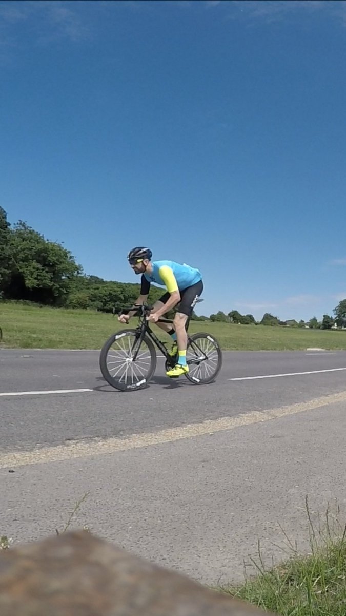 BendyBen999's tweet photo. What’s better than cycling on a day off work ? Loving life #Cycling #ticcc #kitdoping #socksforwatts - once again stunning kit from @ThisIsCambridge / high end kit - I’m addicted to their stuff. https://t.co/WPZYj5KInV