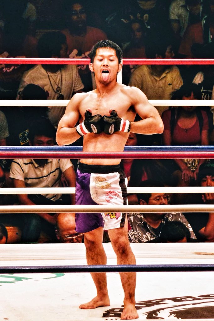 Gigio オニボウズ選手 修斗のデビュー当時 凄い選手が出てきた と興奮してから随分待ったけど スカ勝ちしてオバケポーズでまた興奮させて欲しい Rizin Mma特別ルール 59 0kg オニボウズ 総合格闘技ゴンズジム Vs トップノイ タイガームエタイ