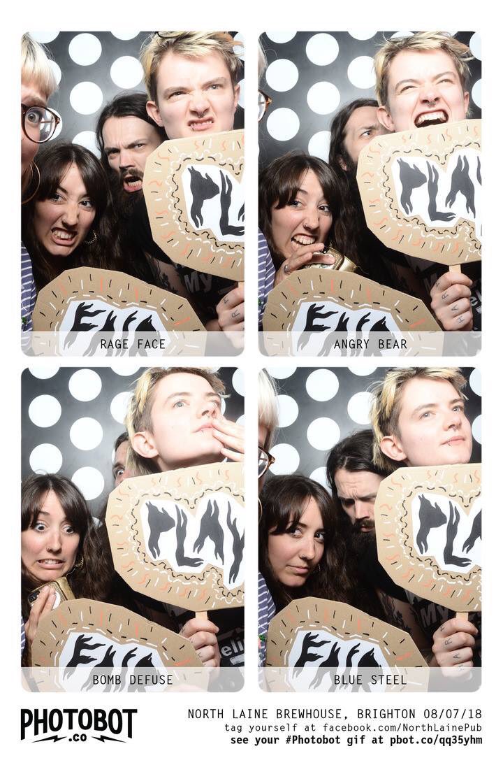 fairplaybtn's tweet photo. Photobooth fun part 1 https://t.co/DvvVO6Jzbn
