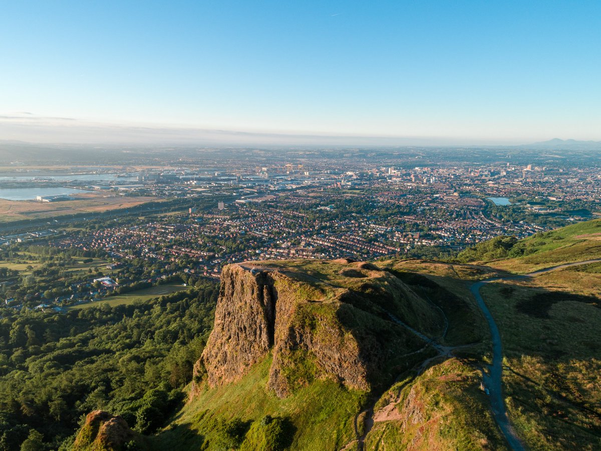 Soarscape's tweet image. Catching that wonderful #sunrise over #Belfast this morning.

#DiscoverNI #LoveIreland #TuesdayThoughts #aerial #drone #dronephotography