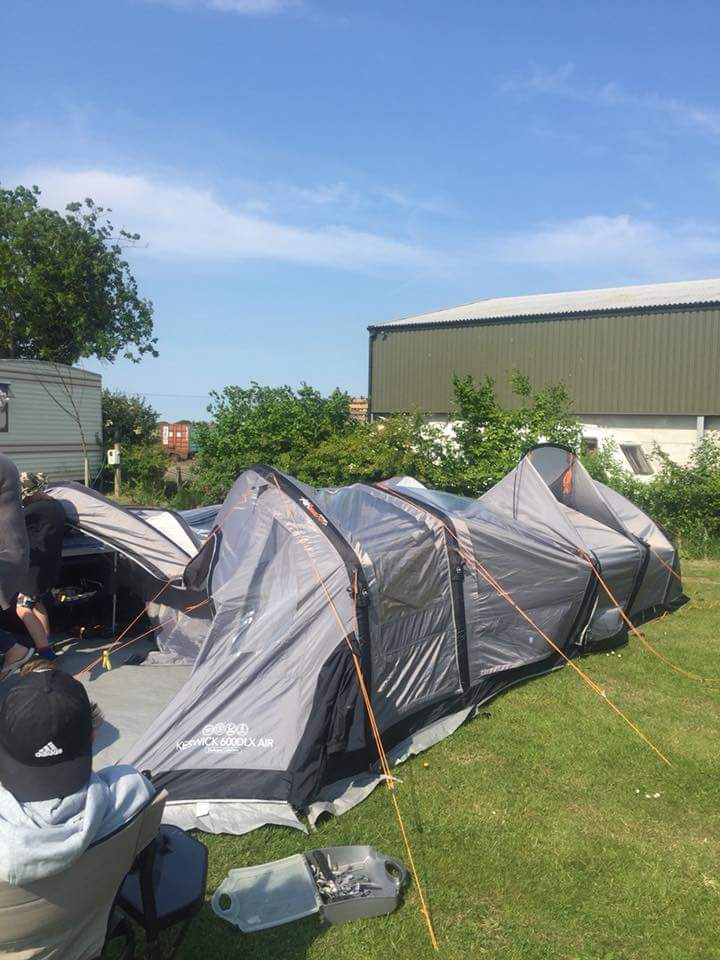 adkat's tweet photo. @vango What I will do is send all the videos and photographs of you airbeam flattening in the wind on here so to warn others not to buy one. And before you say it, yes it was properly tied down, and our friends airbeam did the same. https://t.co/YbIOXGP212