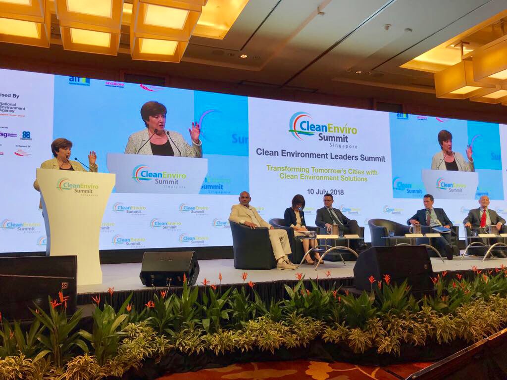 Kristalina Georgieva (@kgeorgieva) on Twitter photo At #CESS2018 discussing the #circulareconomy and ways for us to help make recycling routine and waste a thing of the past. With <a href="/AmyKhor/">Amy Khor</a> <a href="/jamespeshaw/">James Shaw</a> <a href="/marcusgover/">Marcus Gover</a>, Prof Seeram <a href="/NUSingapore/">NUS</a> At #CESS2018 discussing the #circulareconomy and ways for us to help make recycling routine and waste a thing of the past. With <a href="/AmyKhor/">Amy Khor</a> <a href="/jamespeshaw/">James Shaw</a> <a href="/marcusgover/">Marcus Gover</a>, Prof Seeram <a href="/NUSingapore/">NUS</a>