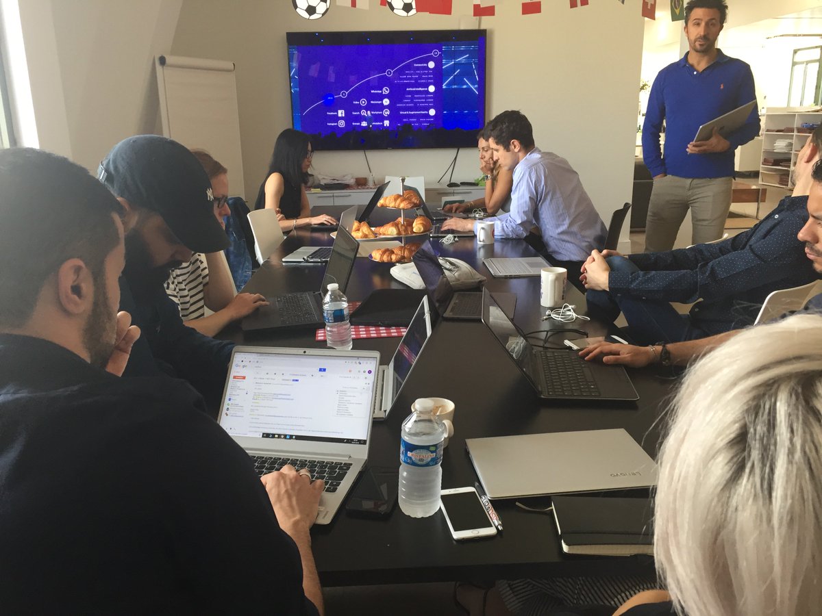 #Bootcamp Présentation nouveautés Facebook par <a href="/PLaromiguiere/">Pierre Laromiguiere</a> suite à la présence à la Facebook Developer Conference F8