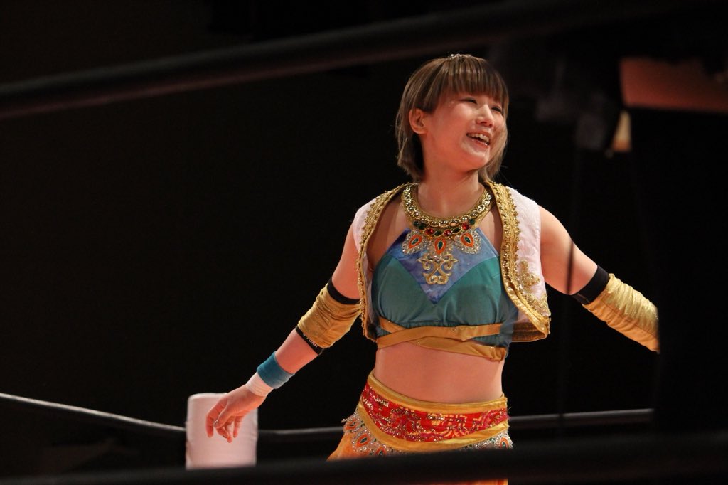 takudragonHEART's tweet photo. ⭐️東京女子プロレス
📅2018.07.08
🏟両国KFCホール
🧡坂崎ユカ
ユカッチの笑顔は癒される☺️
#tjpw
#TPC5 https://t.co/vSJhKOCxm5
