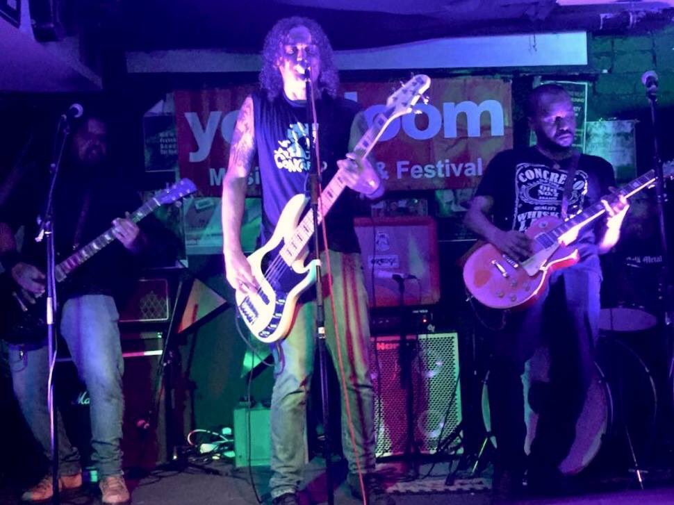 bandaconcreto's tweet photo. Concreto em ação em Londres e Dublin! De Minas para o mundo! #bandaconcreto #musicaminas #concreto #eplama #vinnyappice #secretariadeculturamg #programamusicaminas https://t.co/Gn6LLljzpl
