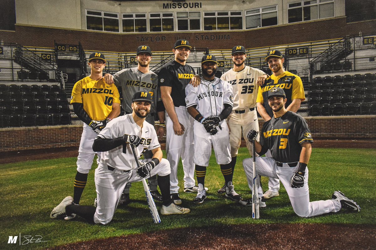 CoachLisle's tweet photo. The weight room, classroom and working hard in practice isn't for everyone. Then again, neither is playing time... and neither is winning https://t.co/cOB28TE5rS