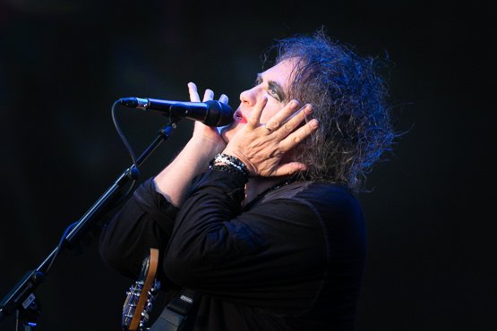 Fotoverslag: 
Onze Jan Rijk trok naar Londen voor het 40-jarig jubileum van THE CURE in Hyde Park, met gasten <a href="/editorsofficial/">EDITORS</a> <a href="/Interpol/">Interpol</a> <a href="/slowdiveband/">Slowdive</a> @thetwilightsad <a href="/goldfrapp/">Goldfrapp</a> <a href="/thecure/">The Cure</a> 
bit.ly/2L1O7pA