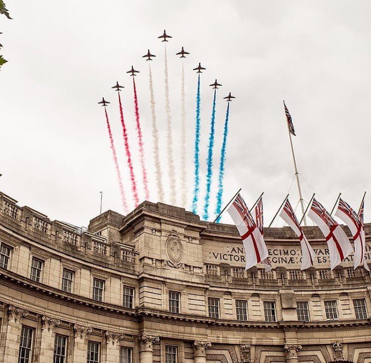 GeezerBoard's tweet image. 100 years of the @RoyalAirForce 

Proud to be British 🇬🇧

#RAF #RAF100Flypast #RoyalAirForce