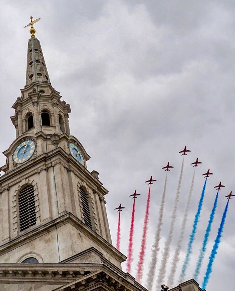 GeezerBoard's tweet image. 100 years of the @RoyalAirForce 

Proud to be British 🇬🇧

#RAF #RAF100Flypast #RoyalAirForce