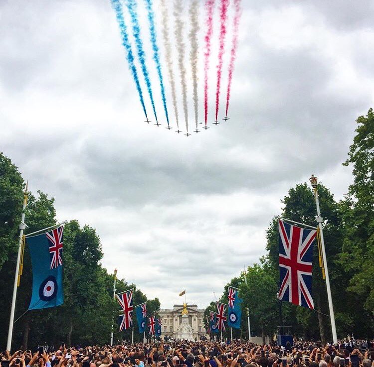 GeezerBoard's tweet image. 100 years of the @RoyalAirForce 

Proud to be British 🇬🇧

#RAF #RAF100Flypast #RoyalAirForce