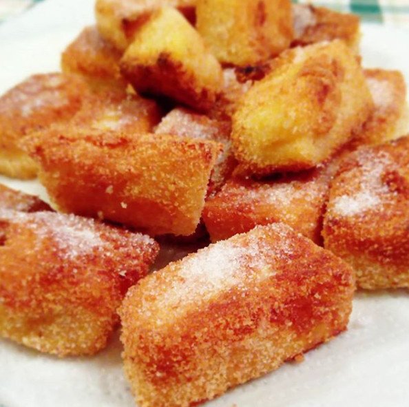 Oggi dopo pranzo concedetevi un dolcetto della tradizione veneta. #VisitVeneto vi suggerisce una pratica ricetta per la #CremaFritta, impossibile resistere! bit.ly/2m5tGgH (foto IG marina.rampon)