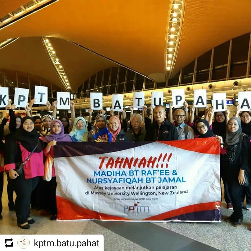 KPTMintake's tweet photo. Tahniah kepada semua pelajar KPTM yang dapat menyambung pengajian ke luar negara. 
👏👏👏💪💪💪

#kptm
#KPTM
#KPTMpride

https://t.co/iFNInEemJC https://t.co/VlmLLg5lj4