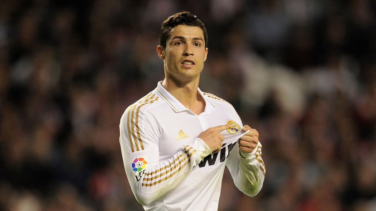 Atom_RM's tweet image. Gracias por defender esta camiseta en las buenas y en las malas, con sangre y sudor. Tú has hecho un poquito más grande este escudo. Eternamente agradecido. Gracias por todo Cris💕