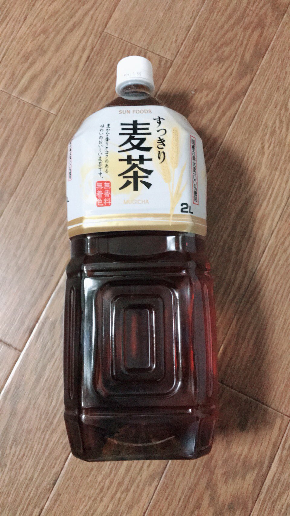 イナダミホ 𝖨𝗇𝖺𝖽𝖺 𝖬𝗂𝗁𝗈 𓅮 ちなみに筏は 2リットルのめちゃ硬いペットボトル0本 大人はもっと で出来ます めちゃ硬いペットボトルは業務用スーパーなどにある1本60円台の安い麦茶 画像参考 少しでも柔らかいと潰れ沈みます ペットボトル