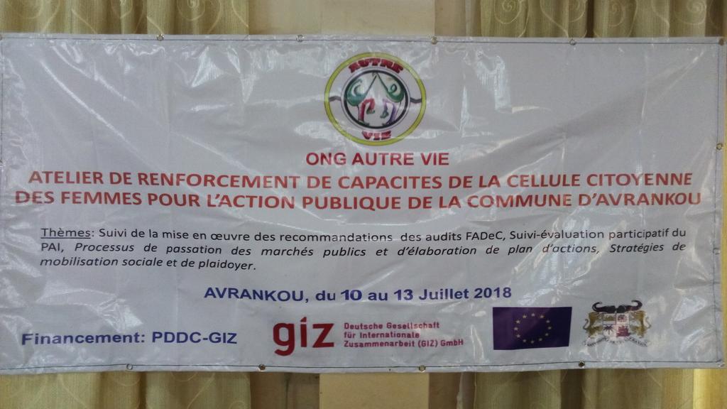villeAvrankou's tweet photo. Atelier de renforcement des capacités de la Cellule Citoyenne des Femmes pour l'Action Publique de @villeAvrankou organisé par #Autre_Vie_ONG
dans le cadre du #RePaSOC 2.2 du #PDDC /@giz_gmbh & @UEauBenin #Avrankou #wasexo #Benin
@gouvbenin @SOSCIVISMEBENIN @OAlcrer @ab_benin https://t.co/1BjOJqkRt6
