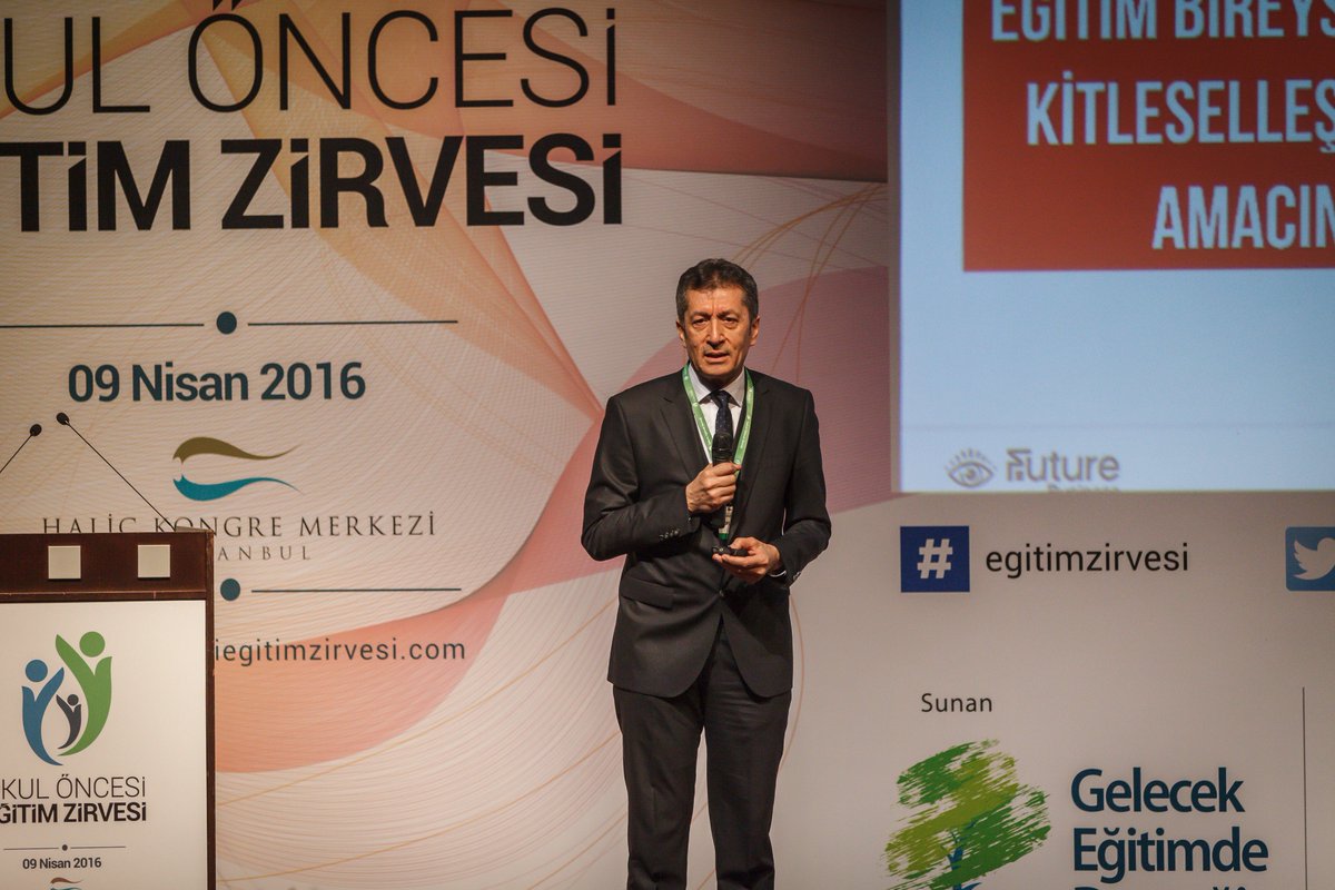 Milli Eğitim Bakanlığı görevine yeni başlayan Prof. Dr. Ziya Selçuk hocamızı tebrik eder, başarılar dileriz.  Ülkemizin her ferdini, geleceğini ilgilendiren eğitim alanında başarılı ve vizyoner çalışmalar yapacağına yürekten inanıyoruz.

Gelecek Eğitimde Derneği