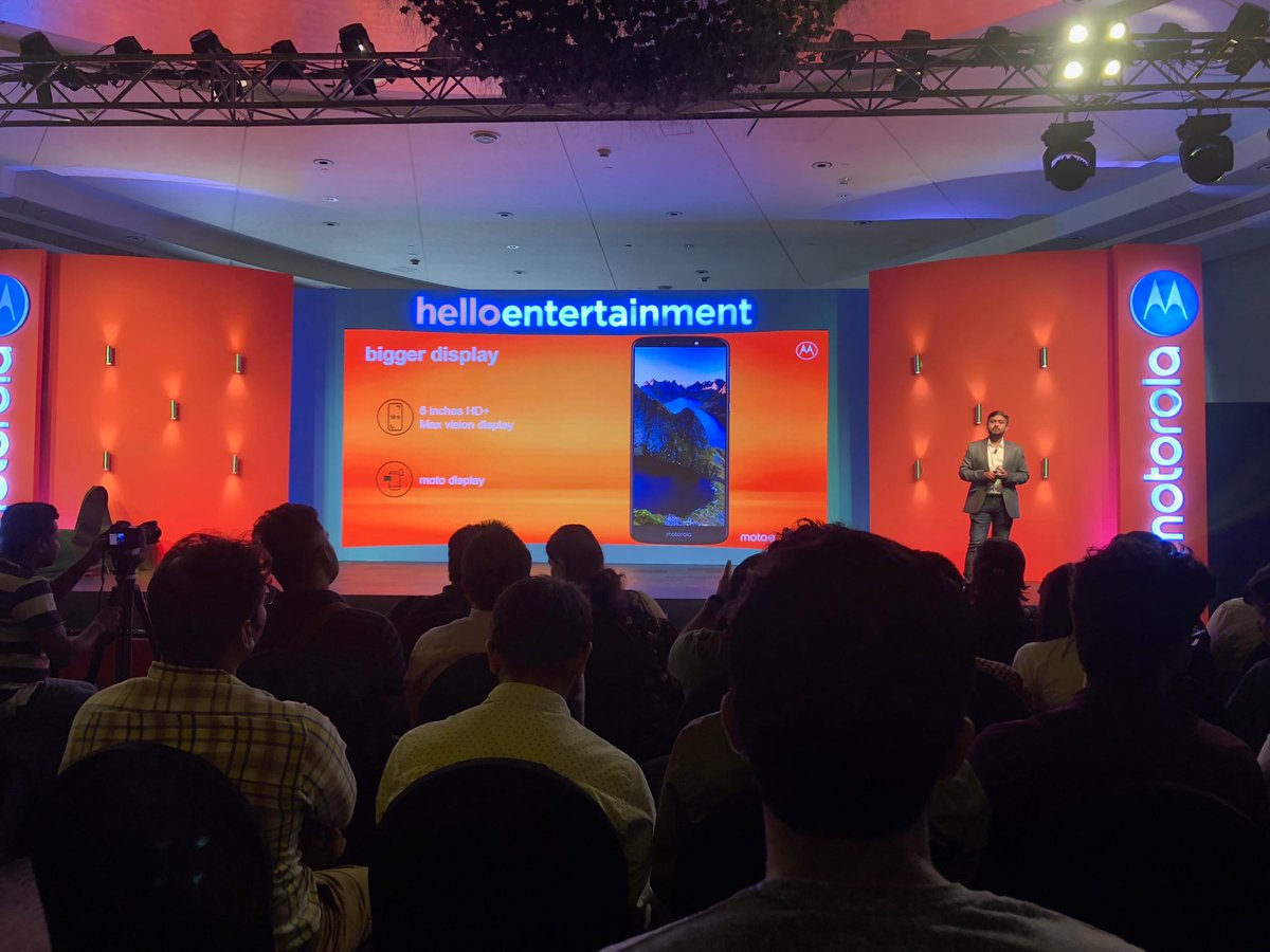 tech2eets's tweet photo. #MotoE5Plus also features a 6” HD+ display and support for #MotoDisplay lock screen notifications. @motorolaindia https://t.co/KgdpI9zZek