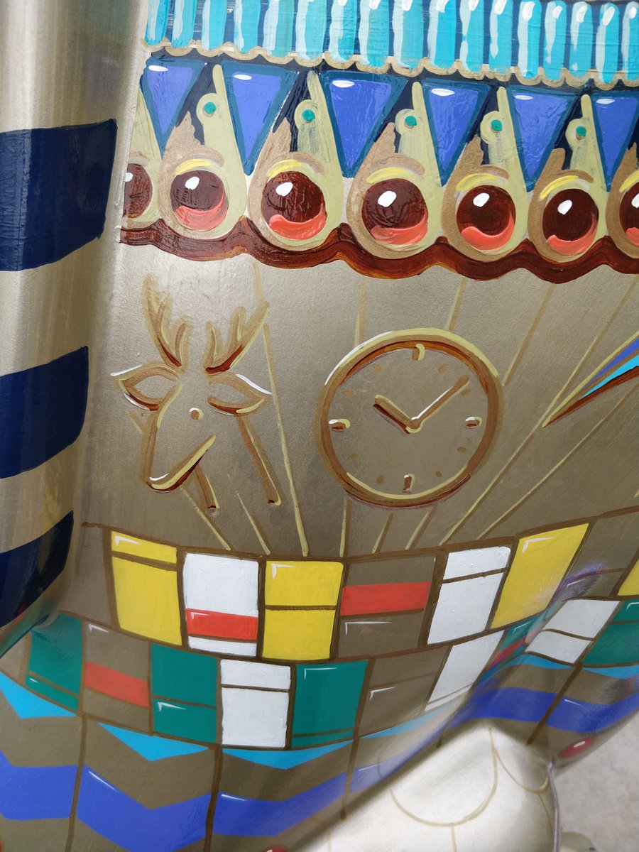 There seems to be some hieroglyphics on me. Can you guess what these two mean? 😉🐇 

Only hint i'll give is to remember that I'm in #Dereham 😉😜 #ggh18 #GoGoHares