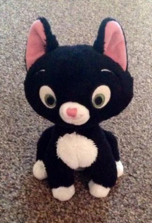 Talking Child Lost Stuffed Giraffe Mother Viral Flashing Mittens