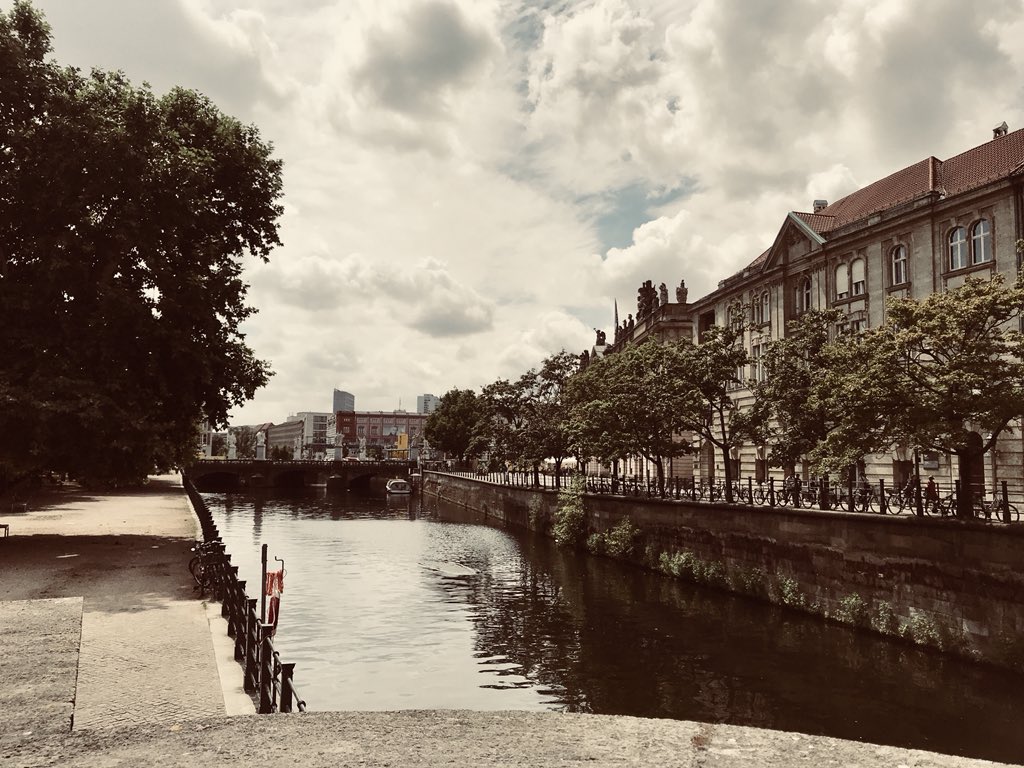 greysonchance's tweet photo. berlin mornings. https://t.co/ttiFCbJ7sm