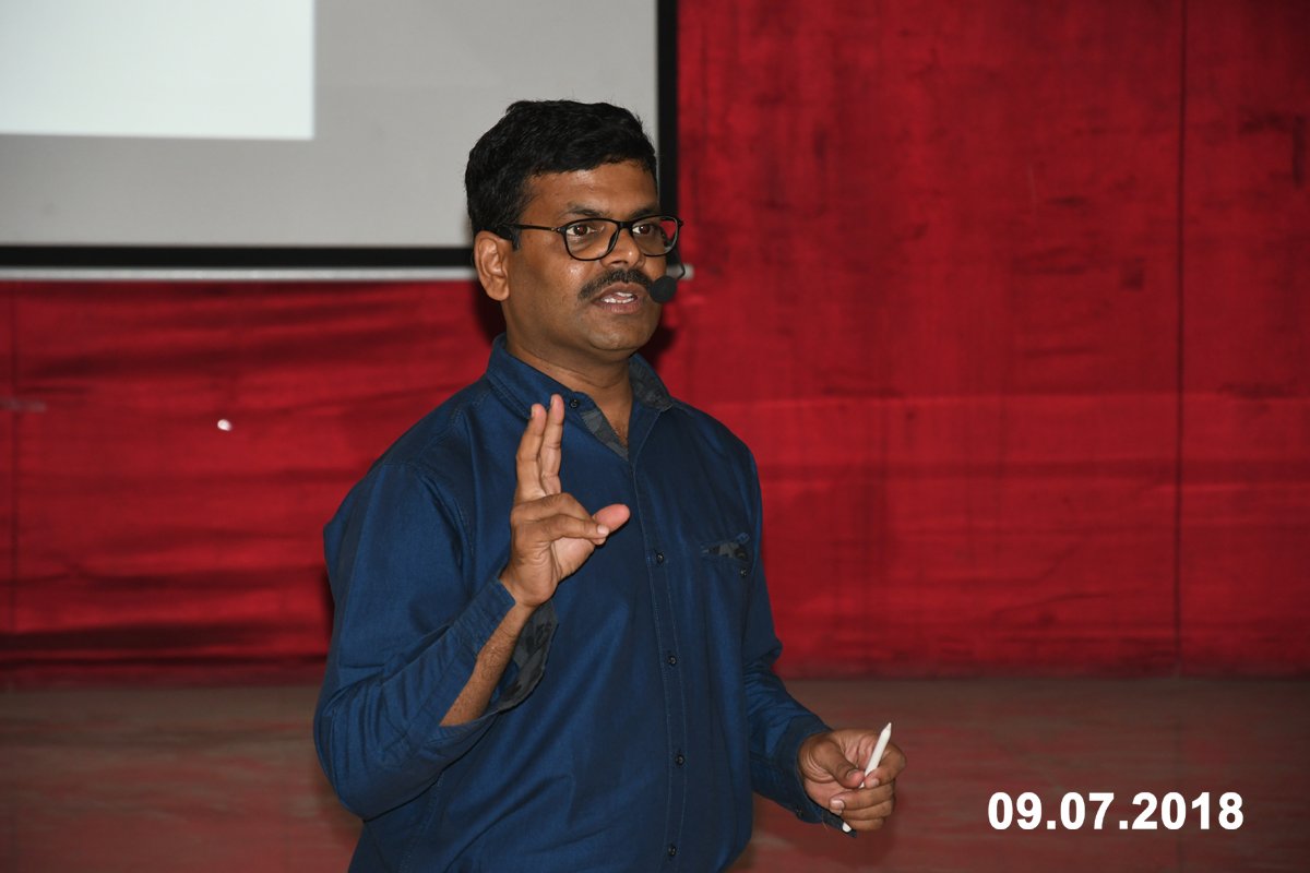 veltechofficial's tweet photo. #Expert_Talk on #War_of_Currents & #Motors_for_Electric_Vehicles organized by #Department_of_Electrical_and_Electronics_Engineering #Vel_Tech
View More:https://t.co/0InOsEOdPO https://t.co/5yeP4aq27O