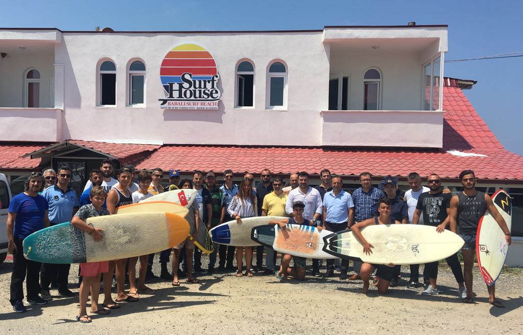 25-29 Temmuz tarihleri arasında Kandıra'nın Babalı Sörf Köyü'nde düzenleyeceğimiz 2018 Dalga Sörfü Türkiye Şampiyonası'na destek veren kurumlarla birlikte şampiyonanın koordinasyon toplantısını gerçekleştirdik. #kocaelisurfteam #wavesurfing #surf  we 🖤to surf 🏄🏻‍🏄🏼‍