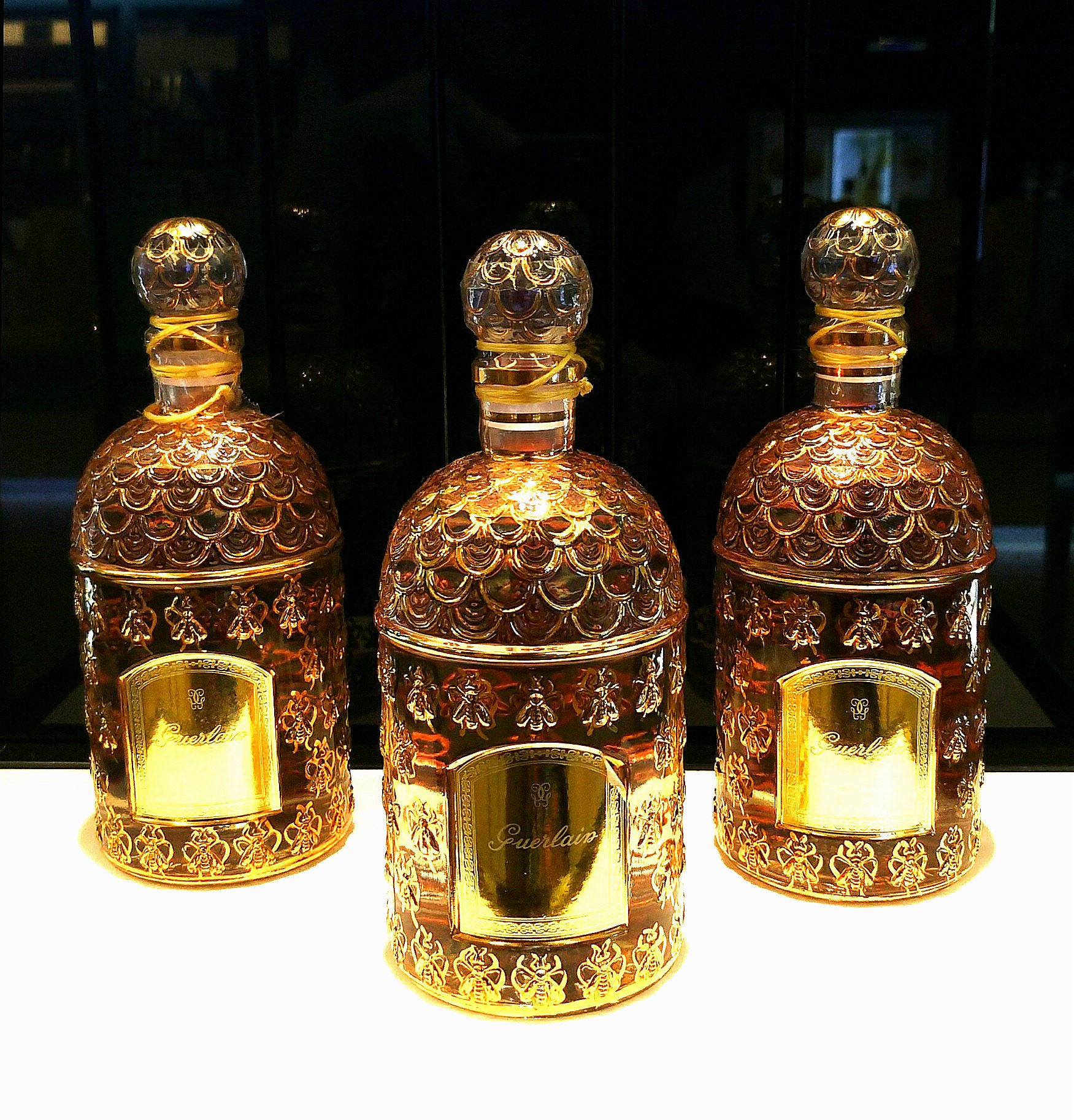 تويتر 香水手帖 Perfume841 على تويتر 香水瓶 ゴールドのビーボトル 香水 Guerlain ゲラン Fragrances T Co Sg0fmvgev7
