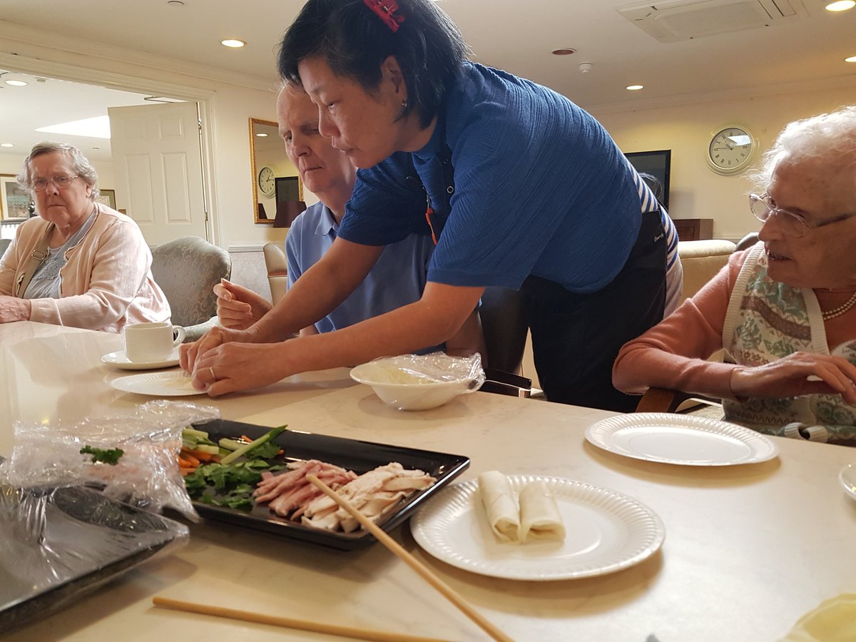 Nicolawinter4's tweet photo. Our silver service has just gone gold⭐⭐⭐
With Lai from the kitchen making golden pancake rolls with our resident's.#sunriseoffrognal #livewithlearning @ScottW00000000 @dave76erith @markchakravarti @rbecca_pearce @erwilliams_ https://t.co/HYsioqgEFY