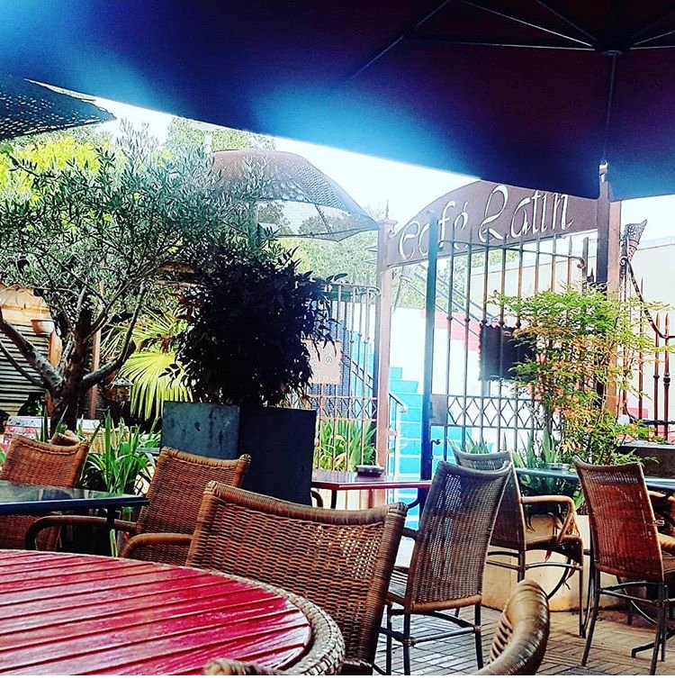 dicairanolucile's tweet image. Valbonne au couleur de la France