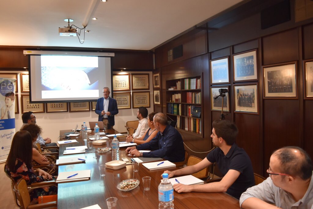 AMVinuela's tweet photo. A la jornada @PrevisoraMPS "Digitalitzar-se per vendre mes i millor" amb @AMVinuela al Col·legi de Mediadors d'assegurances de Lleida #asseguranceslleida #PGCAT #lleida #assegurancespersonals Gràcies a tots! https://t.co/fXakcLxQuE