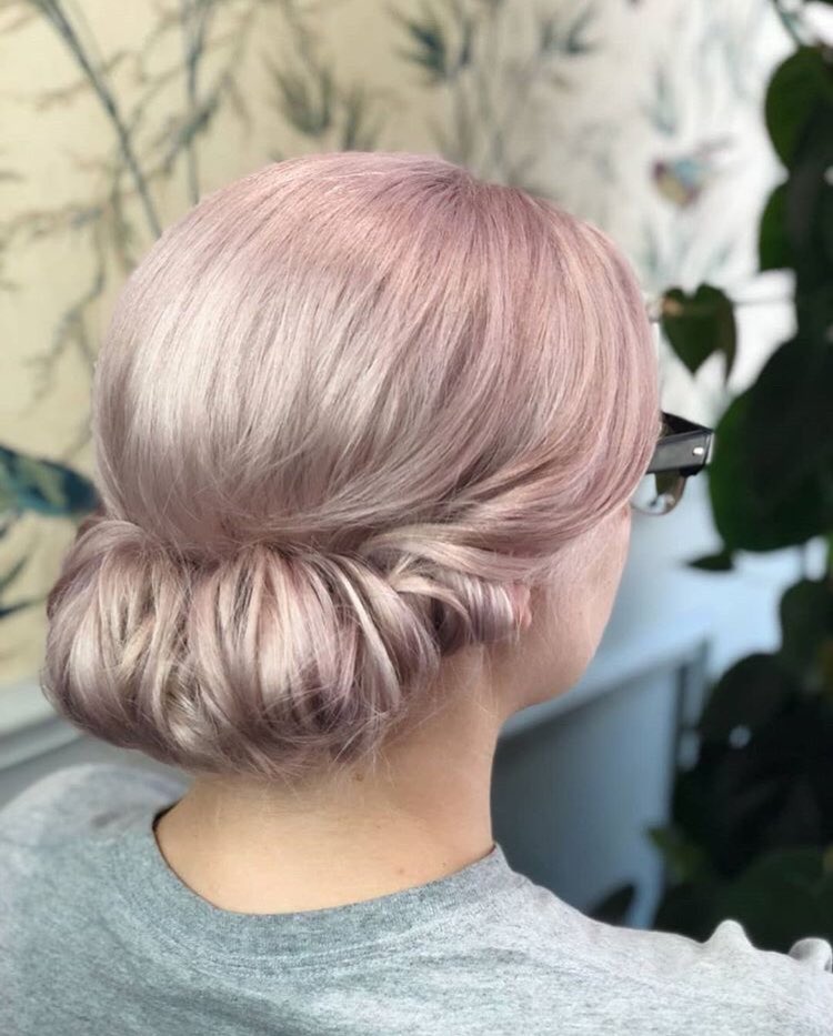 bobolondon's tweet photo. A delicate Lilly hairdo 🌸 for our beautiful bride! @charlottehair_bobo_london @bobo_london https://t.co/PvsQoVLDBG