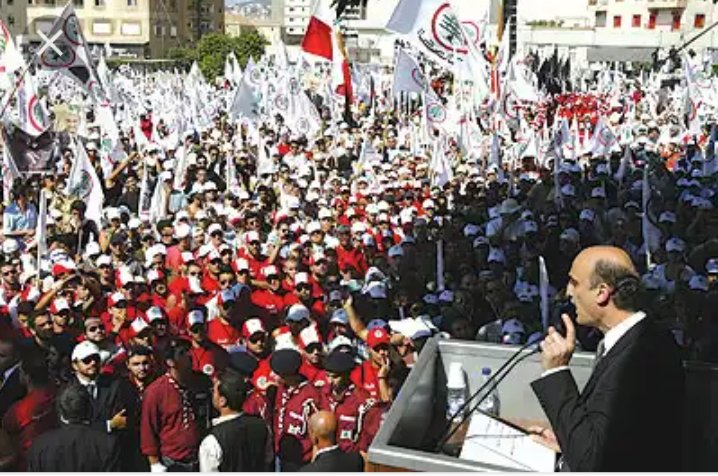 سألوا مين؟؟ صرخنا نحنا بساحات المجد مطارحنا ،مهما الإيام تجرّحنا منبقى العزم لي ما بيلين  #معراب_صانت_لبنان ❤⚘⚘❤