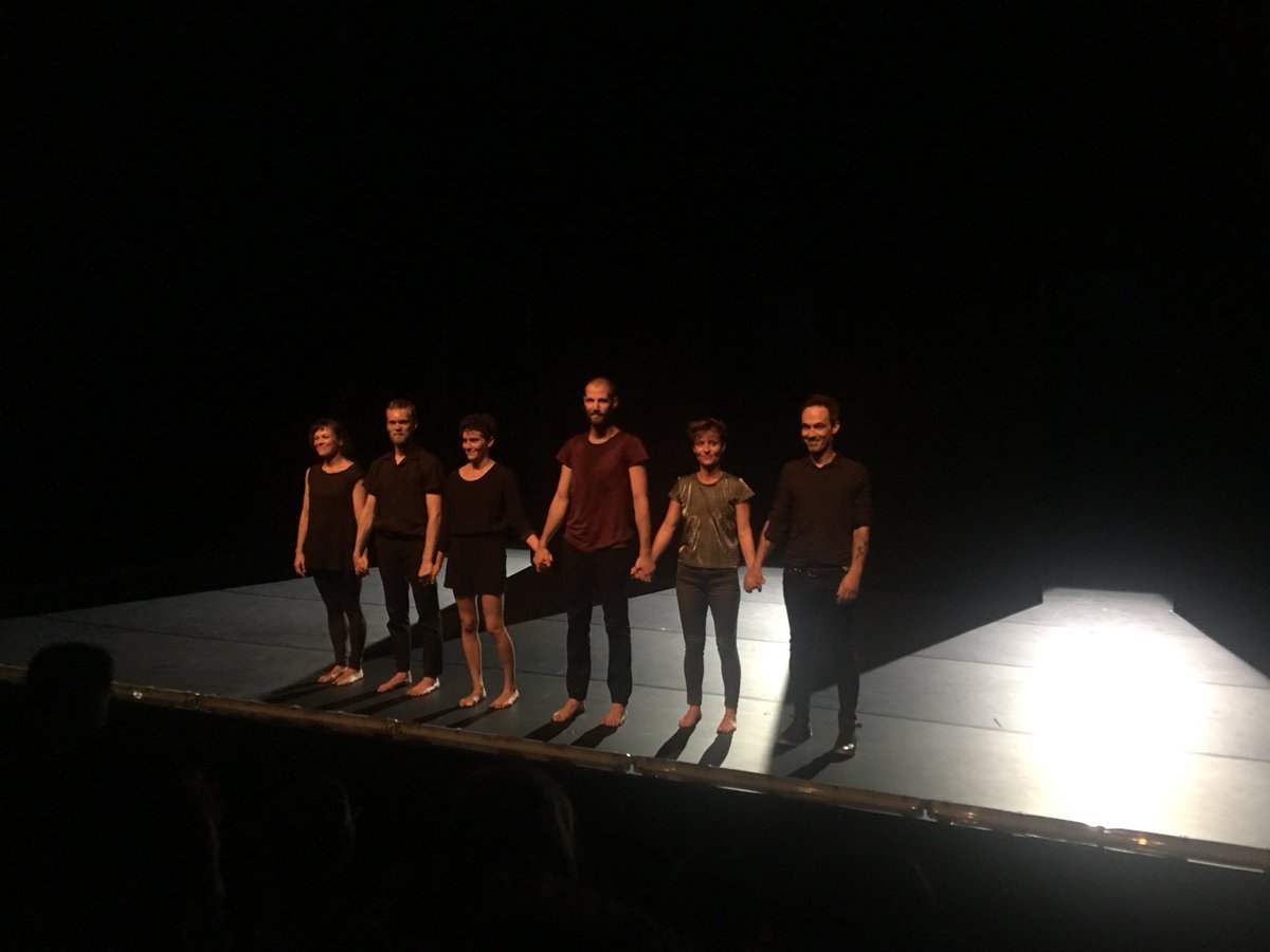 chchanut's tweet photo. Magnifique spectacle @Hivernales de la Cie La Vouivre avec Feu 🔥 !! Belle énergie, force et bel accueil... #monfestival #monoff #offdanse https://t.co/fcpf1UQnXj