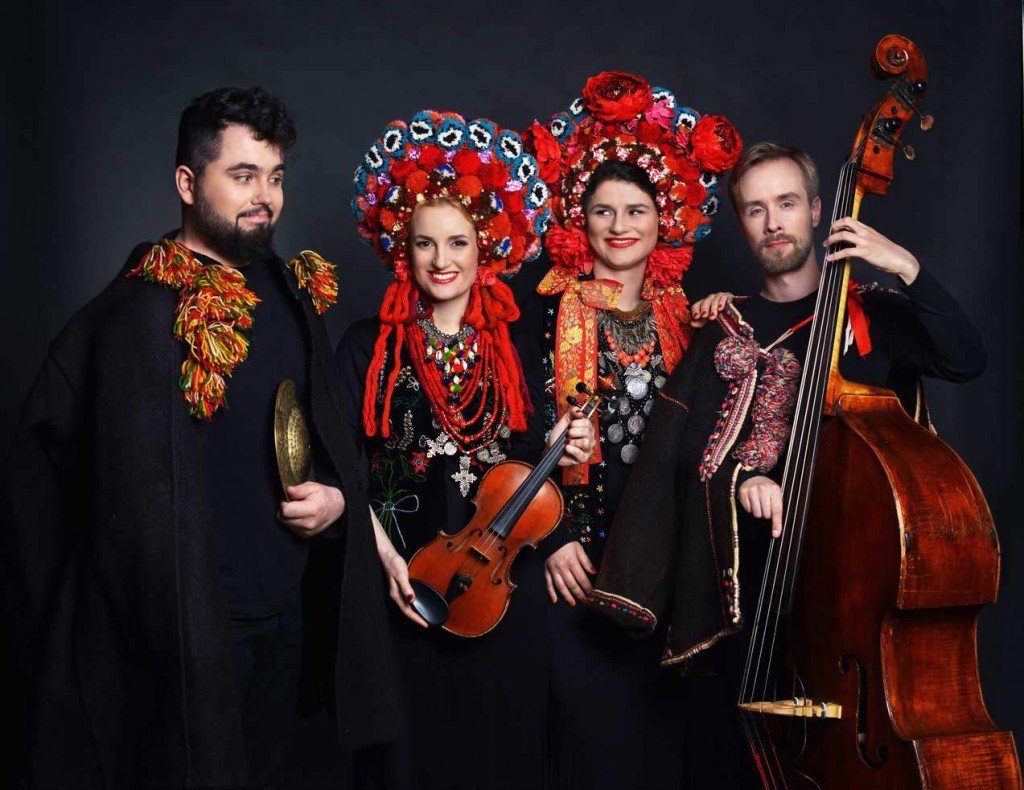 PLinstStockholm's tweet photo. #Polskfolkmusik kommer på allt bredare front i Sverige. #Dagadana, #KarolinaCicha och #Dikanda på #Urkultfestivalen i Näsåker, 2-4 augusti 2018. --> https://t.co/rwFL7mJv7R
@urkult @Dagadana #folkmusik https://t.co/3a21p6Yacp