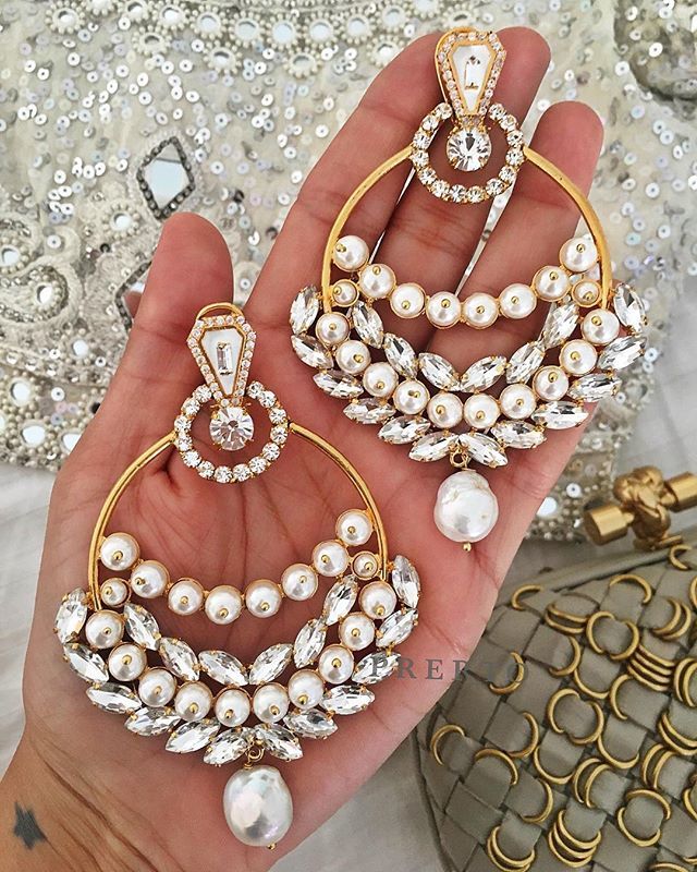 Never known a single person who hasn’t loved these earrings 🌟☀️💫 Ever green, lust worthy and fabulous in every way you can imagine! .
.
.
.
.
.
.
.
#TuesdayFashion #TrendingTuesdays #DailyFashion #OOTD #Onlineshopping #Online #Fashion #Love #Style #F… ift.tt/2m5cQOR