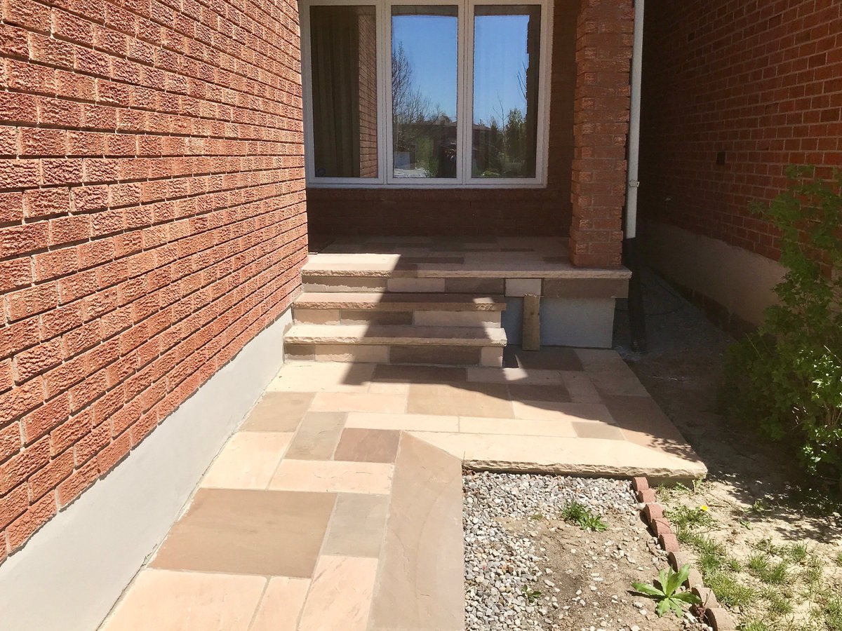 3PigsMasonry's tweet photo. Flagstone walkway and steps
#Flagstone #Walkway #FrontSteps #Concrete #BrickWork #Parging #Concretework #Masonry #Mason #GreaterTorontoArea #YorkRegion #FrontEntrance #Contractor https://t.co/RE3djFrba7