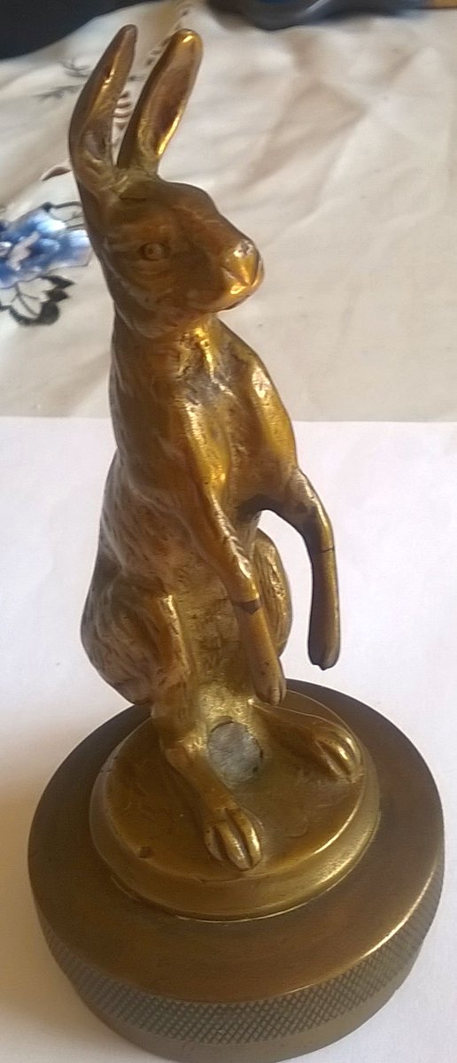 collectistuff's tweet photo. Alvis Hare
Alvis Brass Radiator Cap with Mascot - Vintage.

It is made of brass: totally original, has not been cleaned up or "titivated", but is as it came off it's vehicle.

Priced to sell: sensible offers considered.

https://t.co/VIZjvl5tBO?

#Alvis, #Alvis_Cars, #Alvis_Hare. https://t.co/2Em5dmkSGH