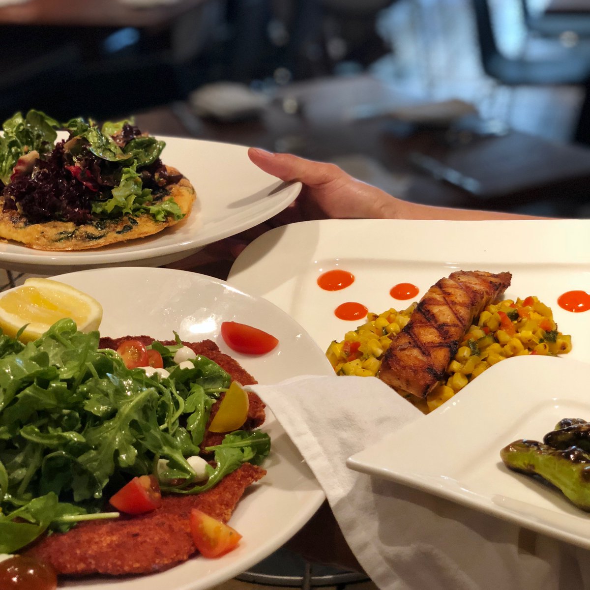 Auroraofrye's tweet photo. Express Lunch Two Courses Appetizer and Entrée $19
Three Courses Appetizer, Entrée and Dessert $23
#ryeny #westchesterfoodie #westchesterfoodblogger #foodie #instahappy #instafood #foodblogger #whiteplainsny # #foodphotographygraphy #foodgram https://t.co/1jx6bucCCa
