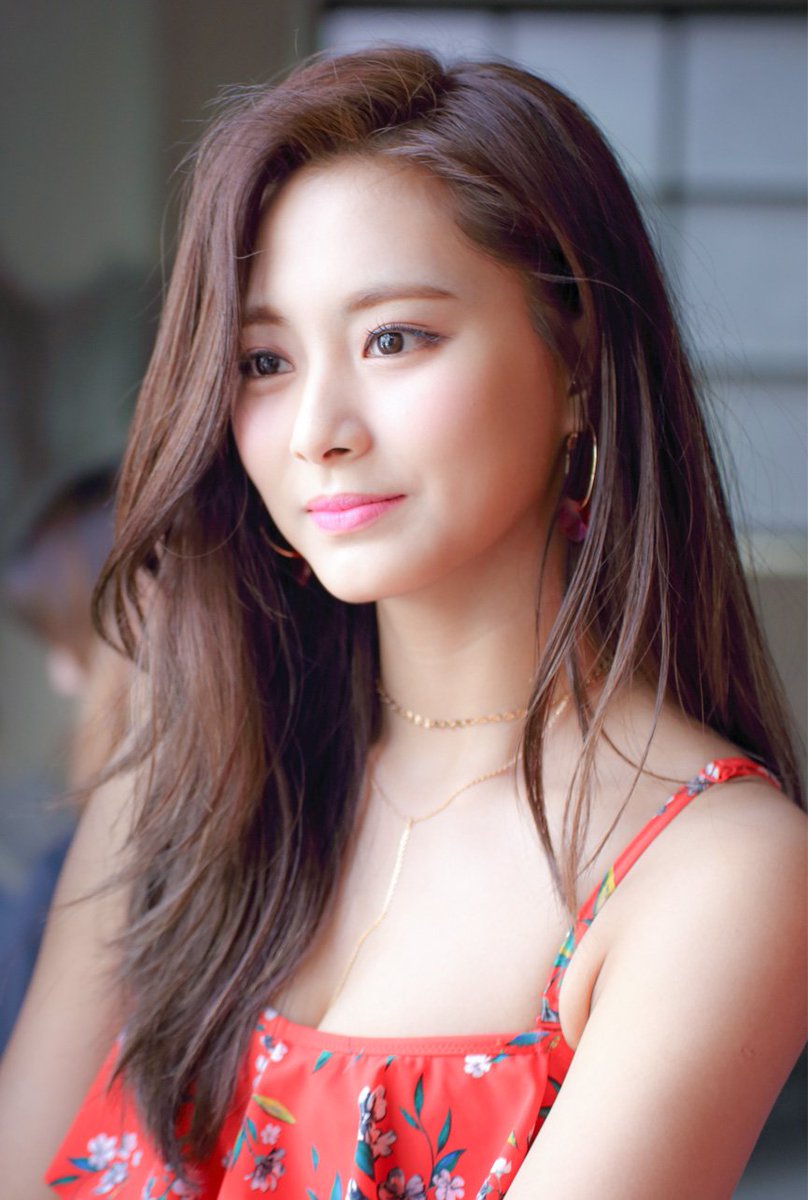 ctzuyupics's tweet photo. beautiful girl https://t.co/fqD3nSA8BU