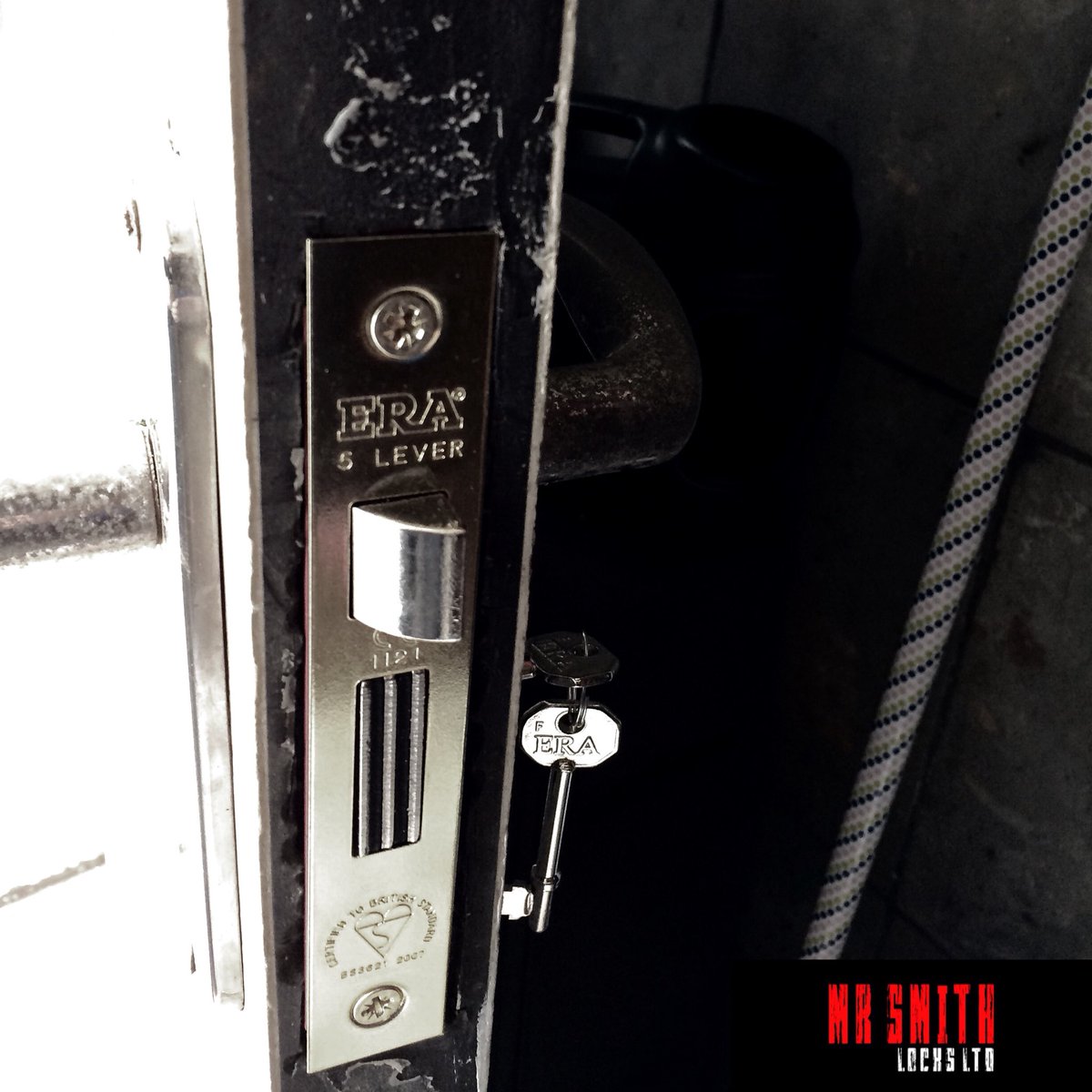 MrSmithLocksLtd's tweet photo. Changed two #mortice locks - one #deadlock &amp; one #sashlock this morning, wrong escutcheon, got to go back to do some other work so I’m going to take a couple of correct escutcheons #locksmith #leeds #bradford #wakefield #mrsmith #checkatrade https://t.co/pVib5PPIbi