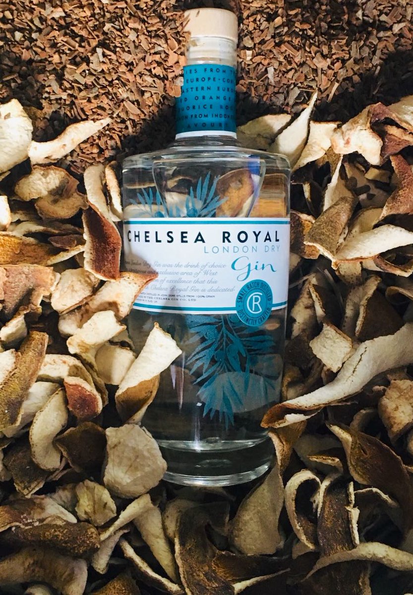 Today the Chelsea Royal team are visiting the distillery in south west London and took this gorgeous pic which shows one of the key ingredients in our Gin, oranges #ChelseaRoyal #Gin #LondonDryGin