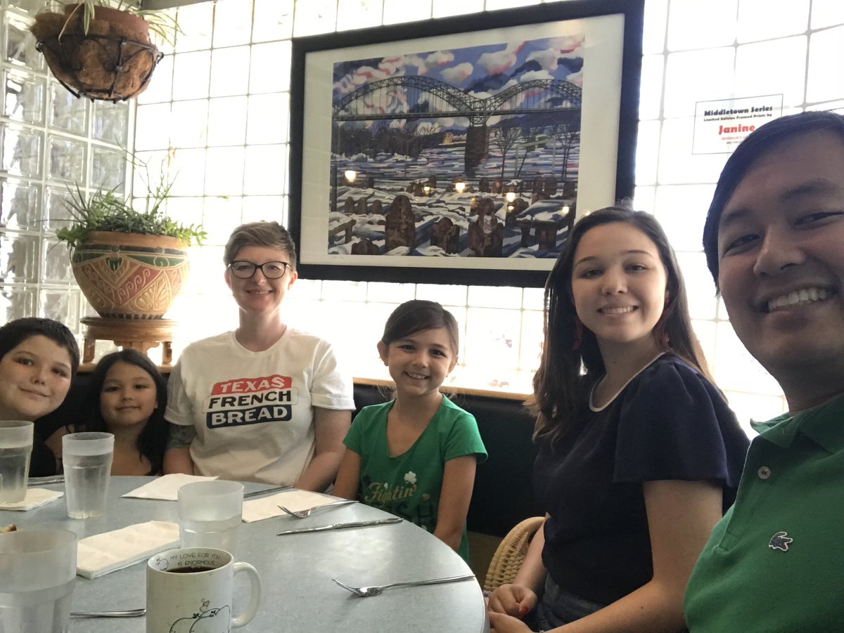 anhtuandd's tweet photo. Checking out @wesleyan_u on our east coast school tour. @Lin_Manuel https://t.co/txAIY9B3FL