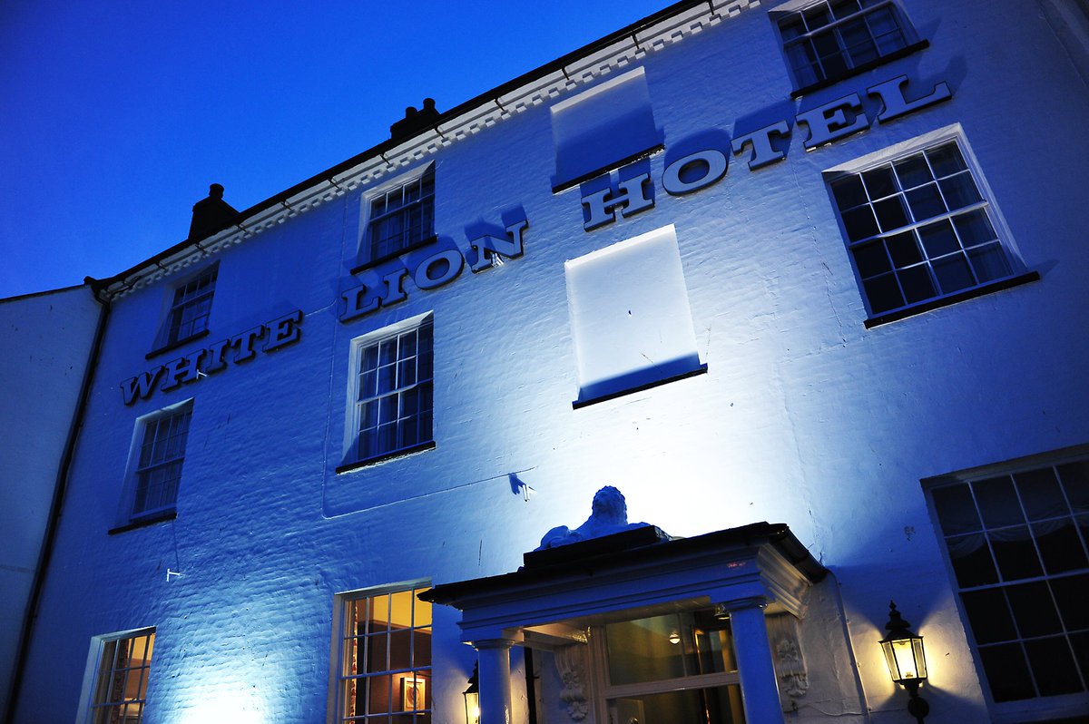 THFCareers's tweet photo. Are you back for Summer and need a bit of money? The @HotelWhitelion  Are looking for a Kitchen Porter/ Washing up position, both part time &amp; full time hours available, for £8.00 ph. Interested? Contact us: Careers@tahotelcollection.co.uk https://t.co/0mjIqCPHOt