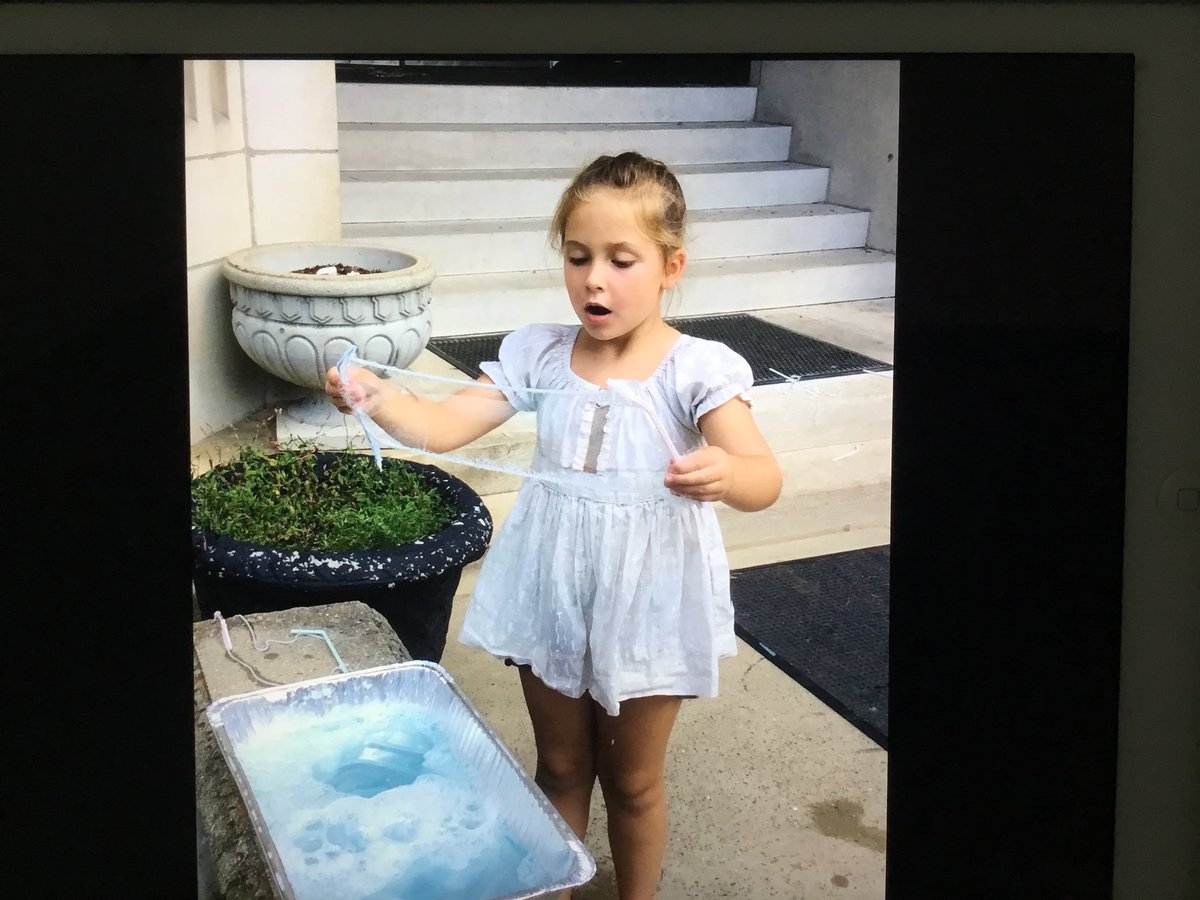 NicoleHubbs1's tweet image. Reading, bubbles and tie-dye Oh-My! Not only do we read...but we tie dye and create homemade bubbles using our creative inspirational minds! #SHMS 
#campreadalot